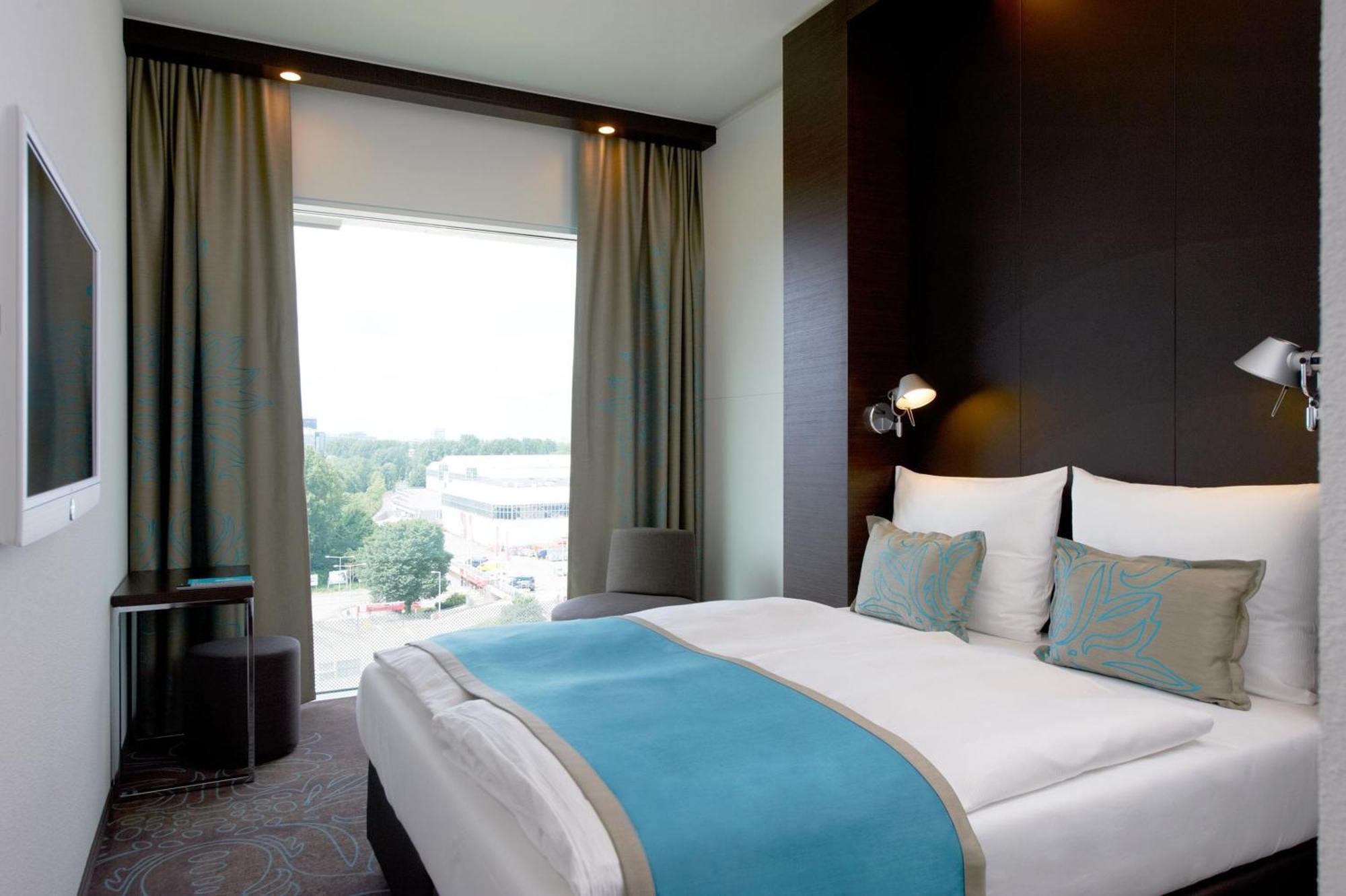 Motel One Амстердам Екстер'єр фото